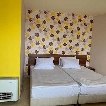Семеен Хотел Брилянс - Family Hotel Brilliance Warna Exterior foto
