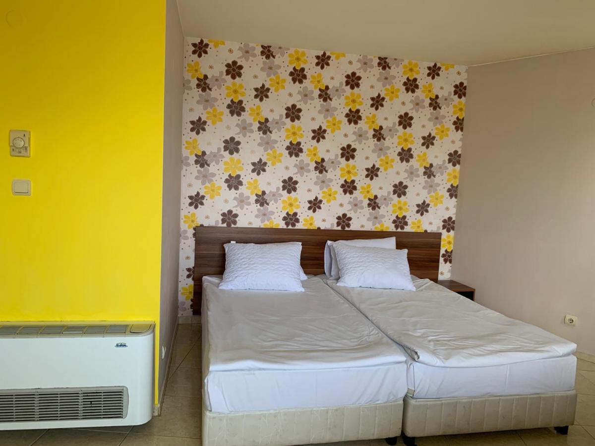 Семеен Хотел Брилянс - Family Hotel Brilliance Warna Exterior foto
